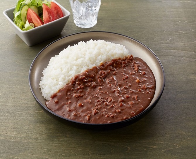 〈博多華味鳥〉　料亭のカレーセット