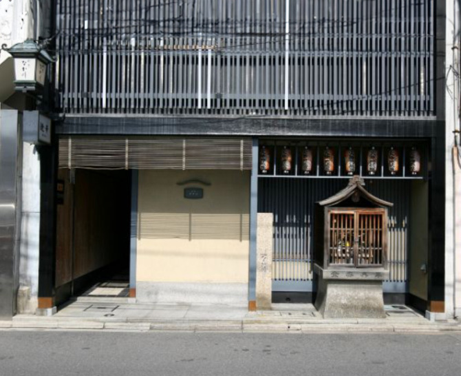 〈ぎおん割烹なか川〉国産豚西京白みそ仕立て